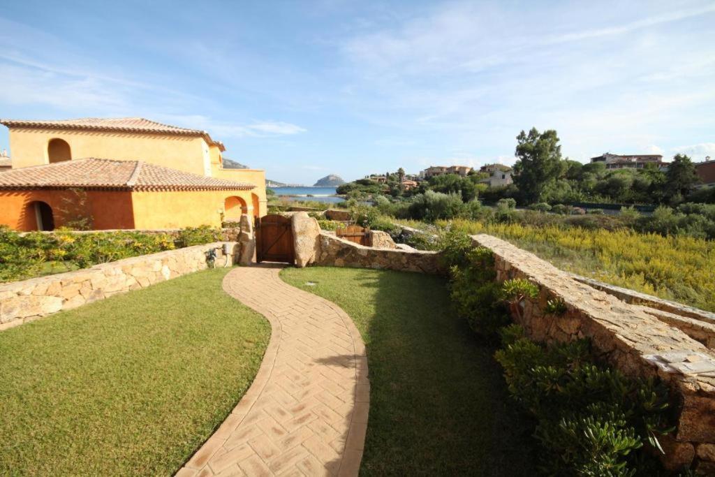Le Perle Di Golfo Aranci Villa ภายนอก รูปภาพ