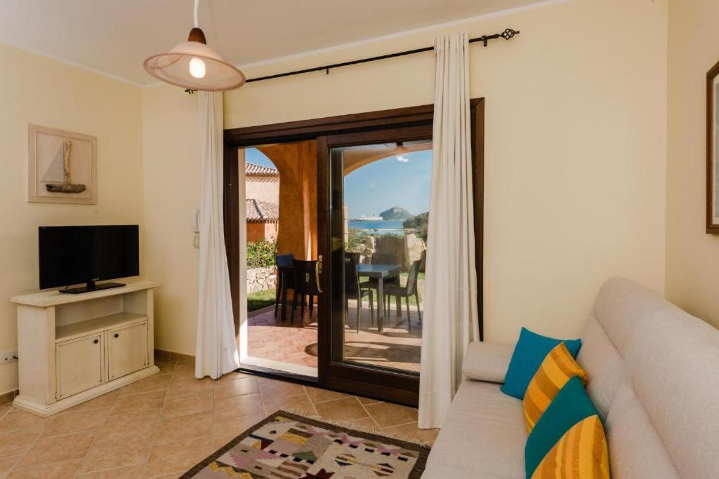 Le Perle Di Golfo Aranci Villa ภายนอก รูปภาพ
