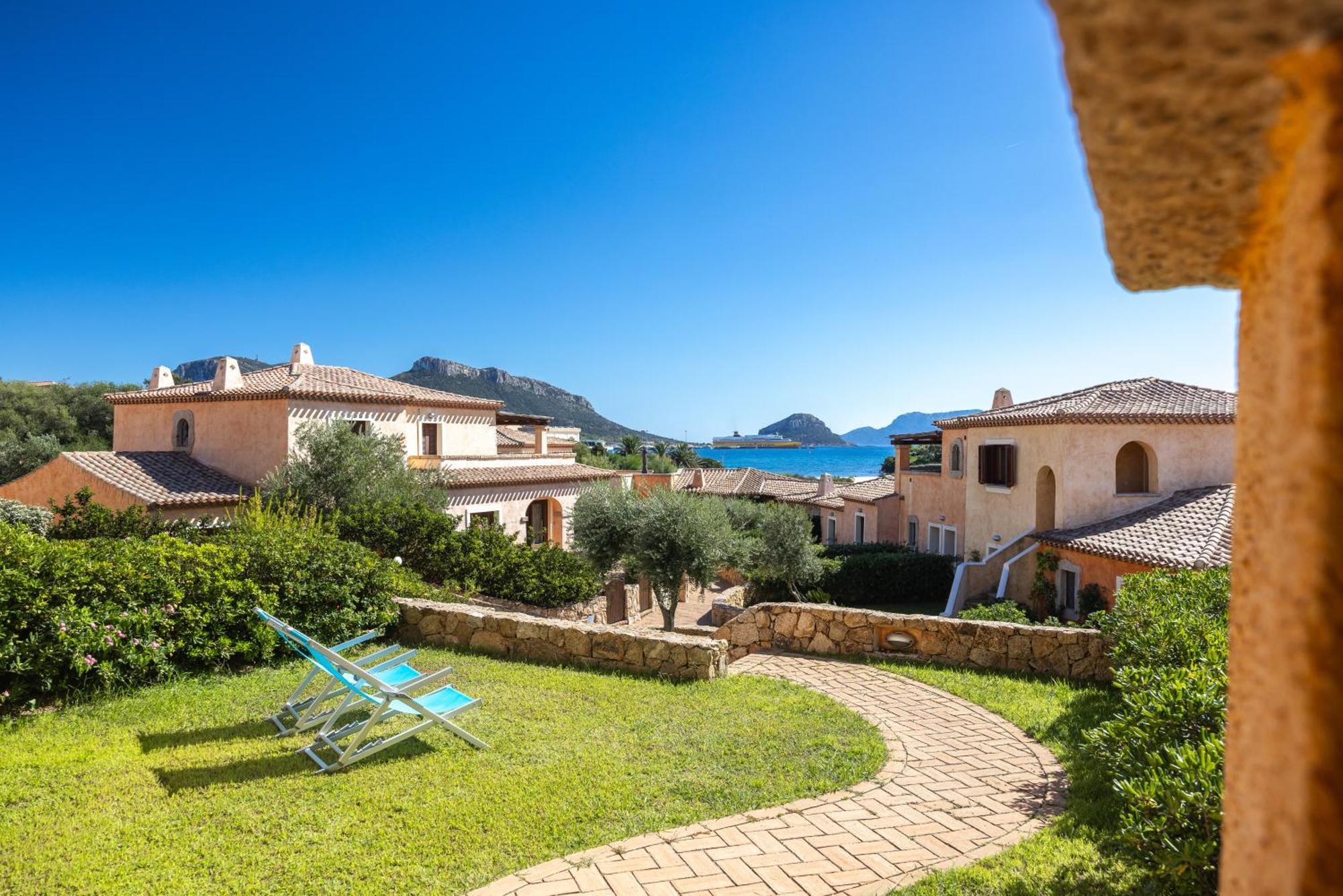 Le Perle Di Golfo Aranci Villa ภายนอก รูปภาพ